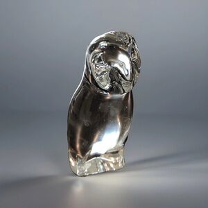 Baccarat French Crystal Collectible Owl Figurine / paperweight